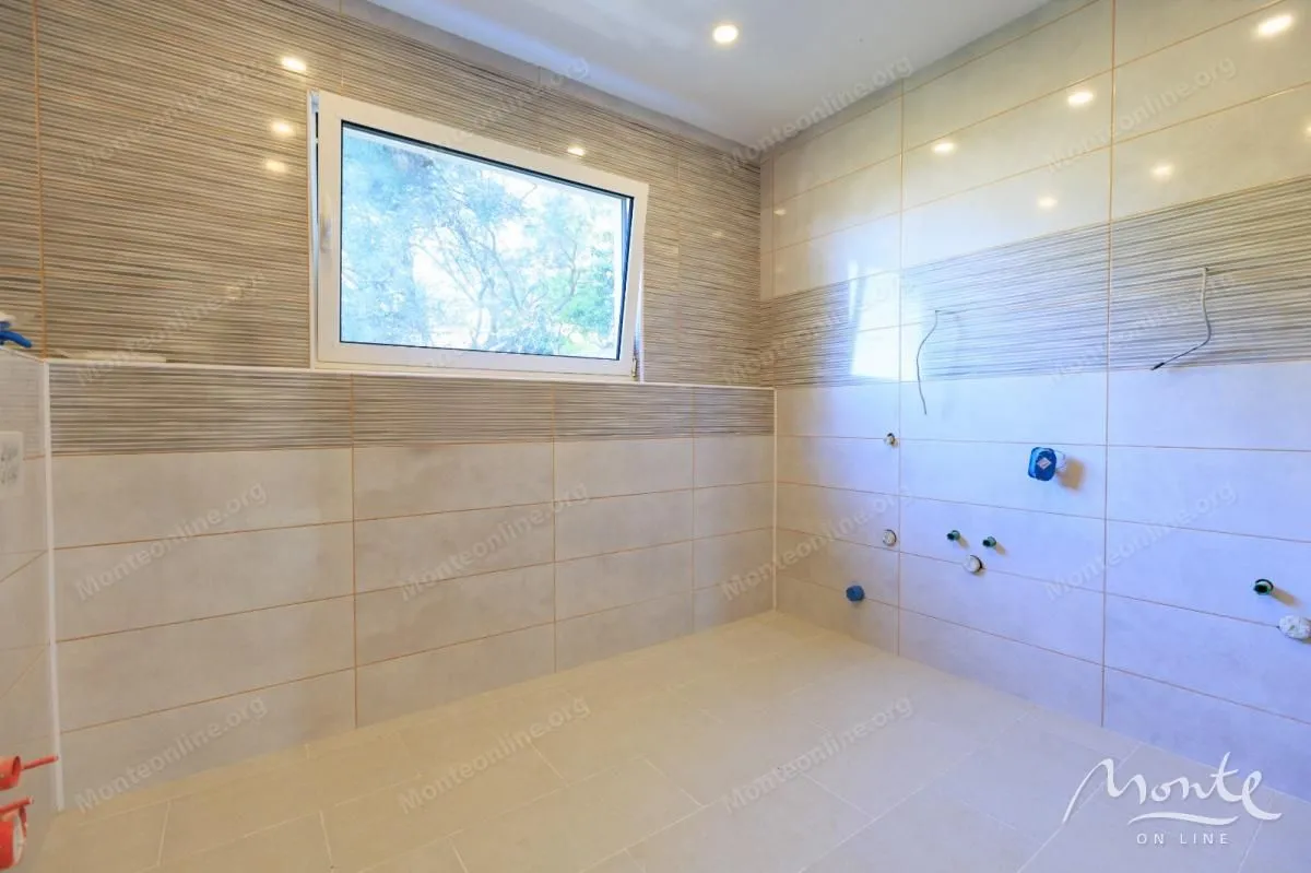 Sale, house, 134m², Bar, Crna Gora
