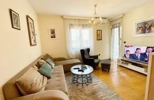 Prodaja, dvosoban stan, 72m², Centar, Podgorica