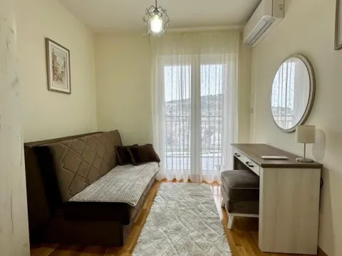 Izdavanje, dvosoban stan, 55m², Zagorič, Podgorica - image 6