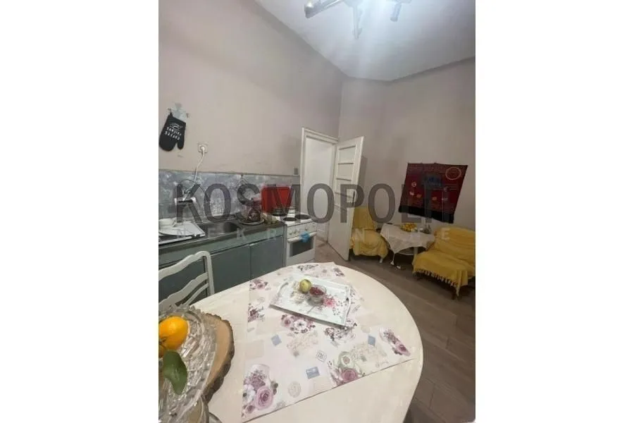Prodaja, četvorosoban stan, 97m², Stari Grad, Beograd