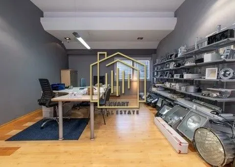 Izdavanje, poslovni prostor, 250m², Gornja Gorica, Podgorica - image 10