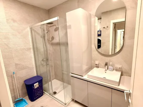 Rent, two bedroom apartment, 72m², Central Point, Podgorica - image 9