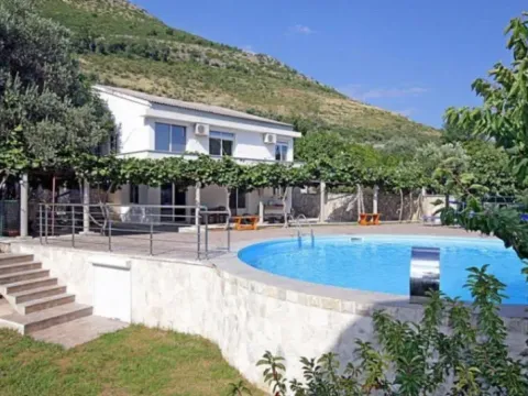 Prodaja, kuća, 176m2, Rijeka Reževići, Budva Prodaja, kuća, 176m2, Rijeka Reževići, Budva