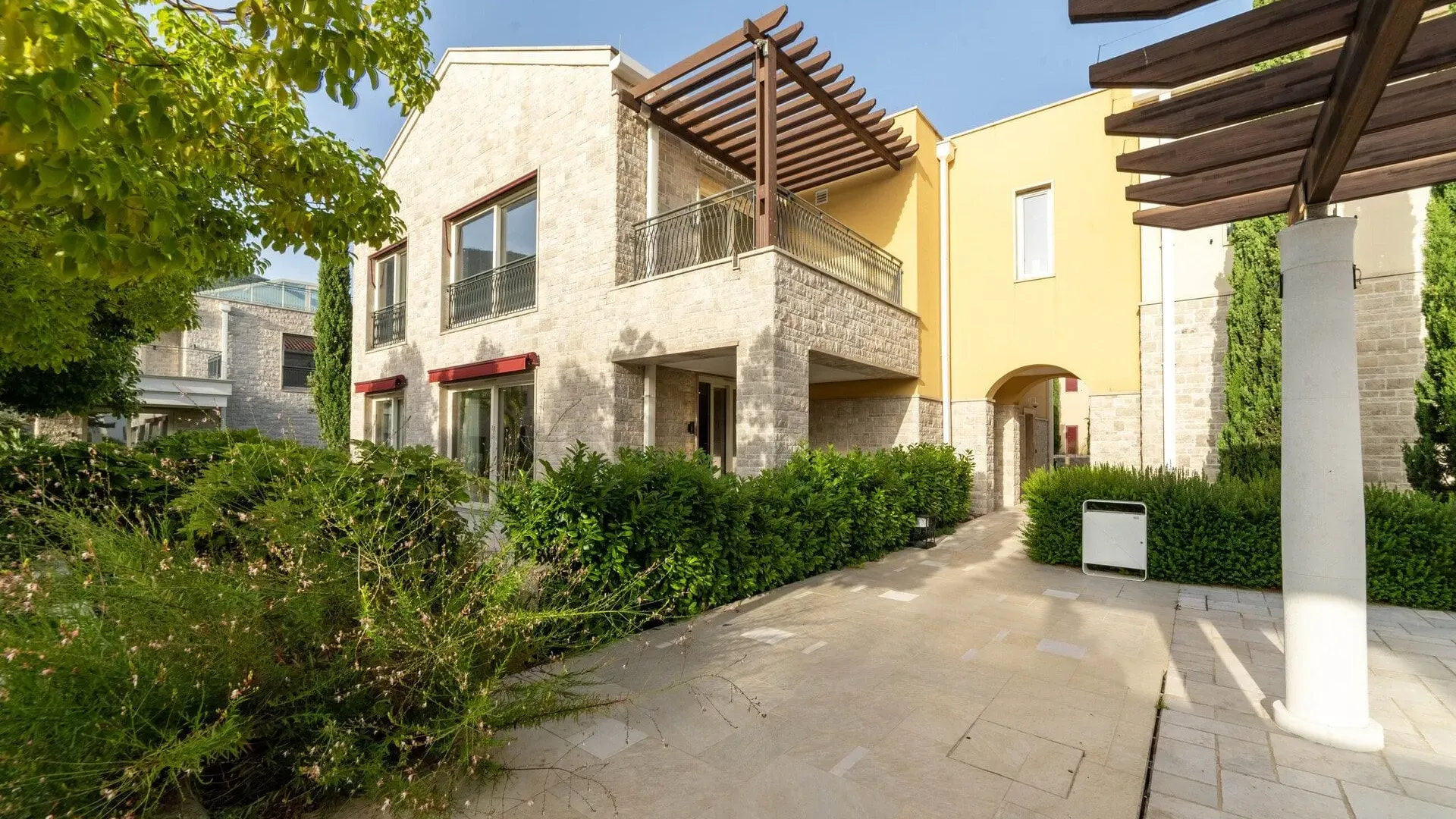 Prodaja, trosoban stan, 179m², Portonovi, Herceg Novi