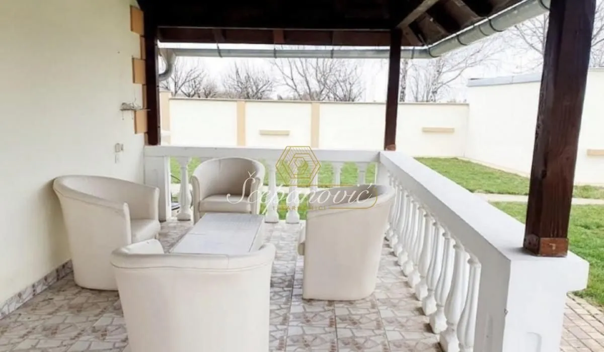 Prodaja, kuća, 162m², Mišeluk, Petrovaradin