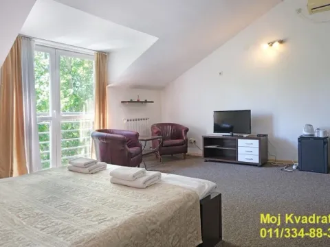Sale, one bedroom apartment, 33m², Autokomanda, Voždovac Sve Podlokacije - image 3