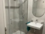 Izdavanje, jednosoban stan, 42m2, Central Point, Podgorica