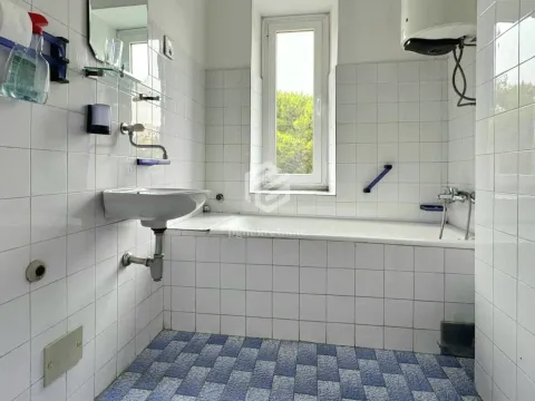 Sale, two bedroom apartment, 86m², Centar, Podgorica - image 11