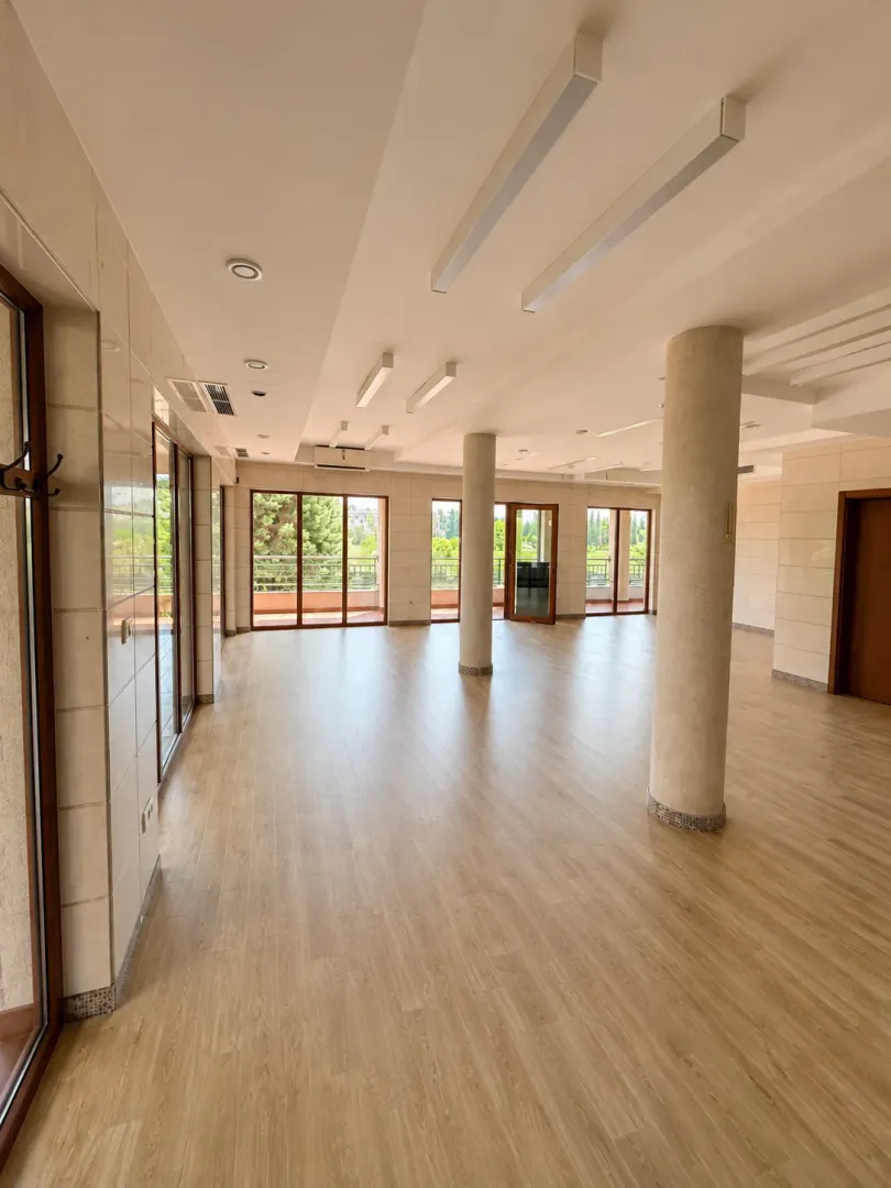 Rent, office space, 68m², Momišići, Podgorica