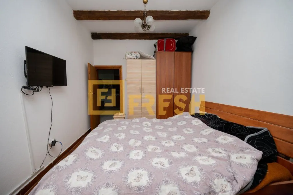 Sale, house, 348m², Stara Varoš, Podgorica