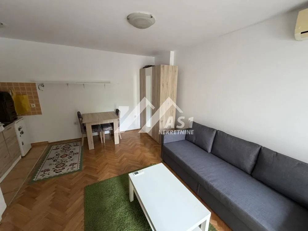 Rent, one bedroom apartment, 37m², Grbavica, Novi Sad Sve Podlokacije