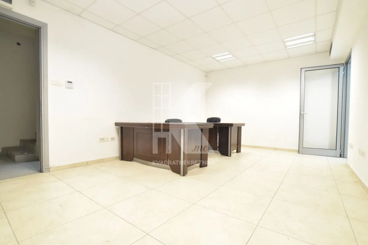 Rent, office space, 155m², Stari Aerodrom, Podgorica
