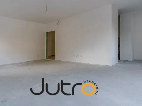 Prodaja, četvorosoban stan, 155m², Podgorica, Crna Gora - image 9