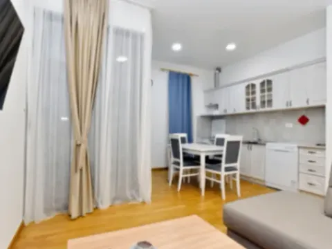 Izdavanje, dvosoban stan, 48m2, Donja Lastva, Tivat Izdavanje, dvosoban stan, 48m2, Donja Lastva, Tivat
