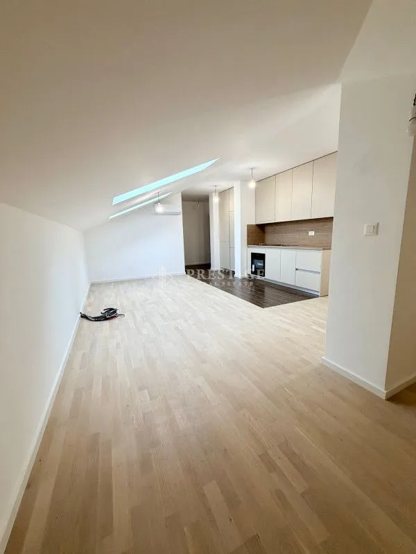 Sale, studio apartment, 45m², Tološi, Podgorica