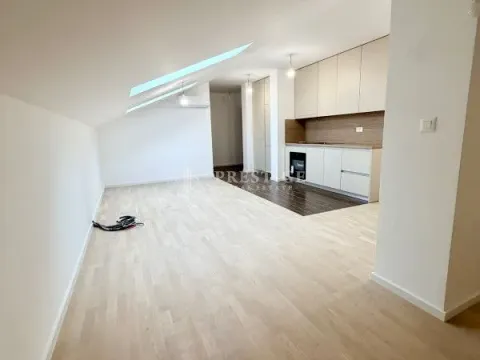 Sale, studio apartment, 45m², Tološi, Podgorica - image 2