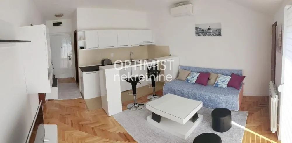 Prodaja, dvosoban stan, 35m², Uciteljsko Naselje, Zvezdara Sve Podlokacije