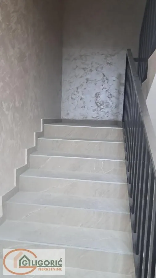 Sale, three bedroom apartment, 95m², Cvetkova Pijaca, Zvezdara Sve Podlokacije
