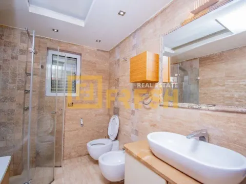 Izdavanje, kuća, 600m², Zagorič, Podgorica - image 15