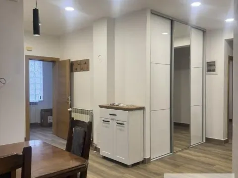 Izdavanje, četvorosoban stan, 88m², Novi Banovci, Stara Pazova - image 4