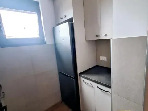 Izdavanje, trosoban stan, 77m², Autokomanda, Voždovac Sve Podlokacije - image 6