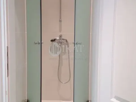 Izdavanje, poslovni prostor, 75m², Altina, Beograd - image 10