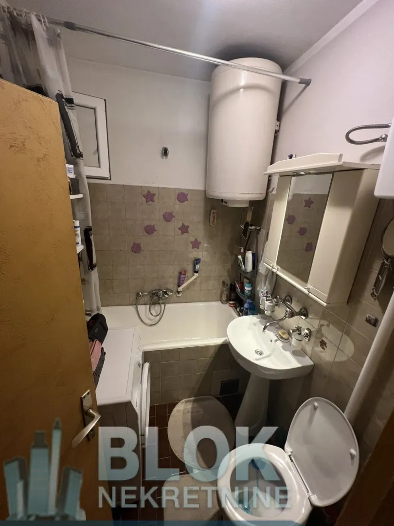 Izdavanje, dvosoban stan, 60m², Blok 6, Podgorica