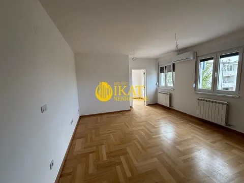 Sale, two bedroom apartment, 70m², Zvezdara Sve Podlokacije, Beograd