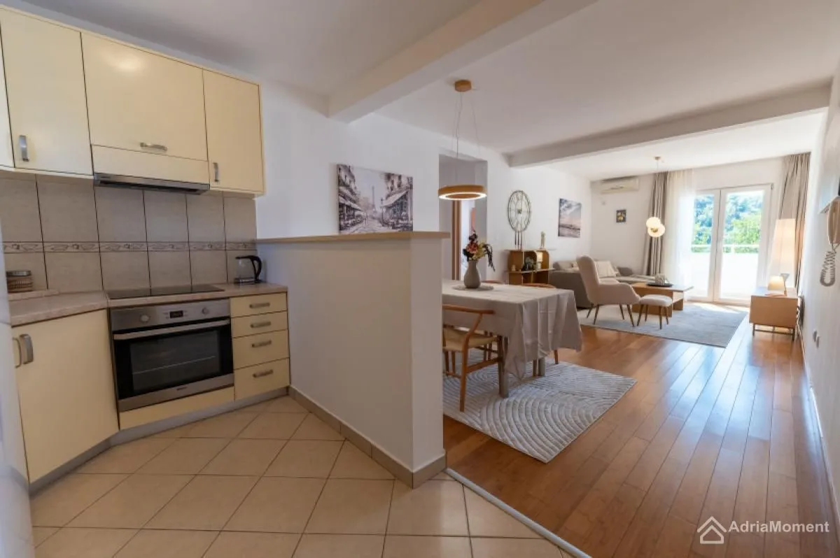 Sale, two bedroom apartment, 68m², Pržno, Budva