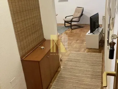 Izdavanje, garsonjera, 28m², Podbara, Novi Sad Sve Podlokacije - image 6