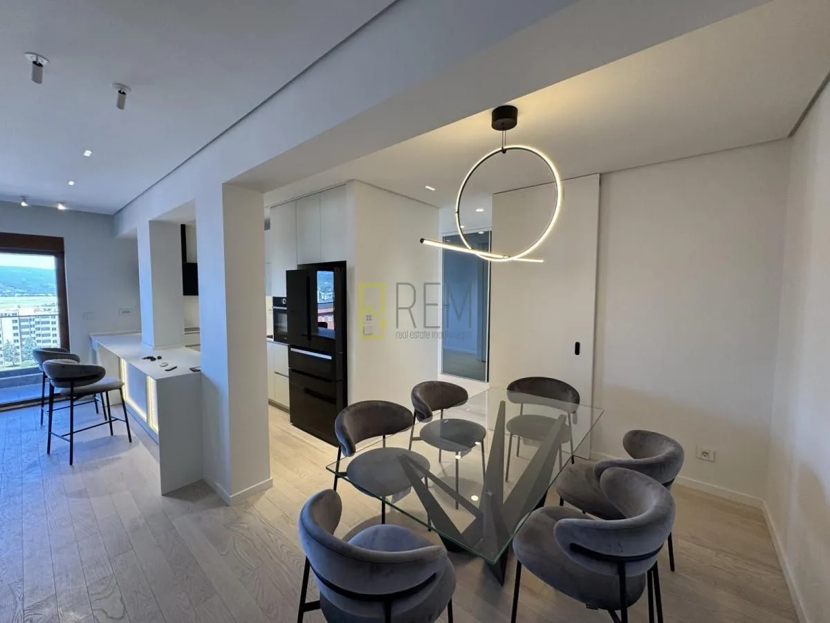 Rent, three bedroom apartment, 136m², Master Kvart, Podgorica