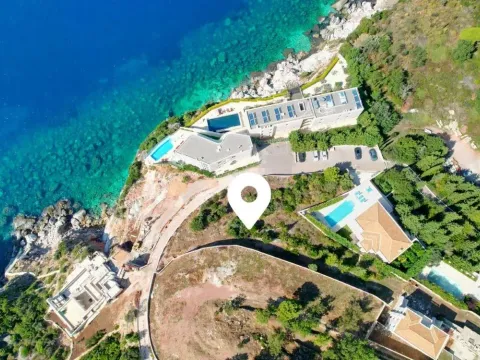 Zemljište in Rijeka Reževići