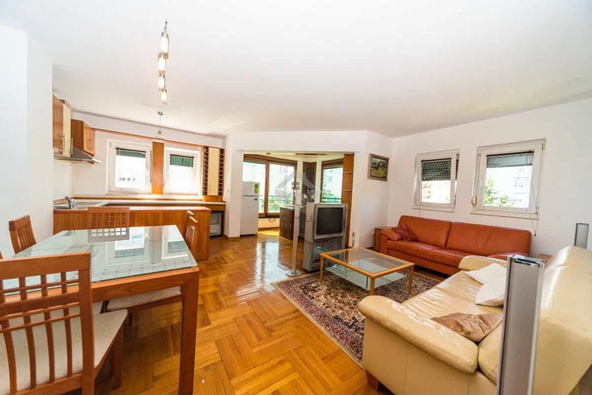 Rent, one bedroom apartment, 60m², Preko Morače, Podgorica