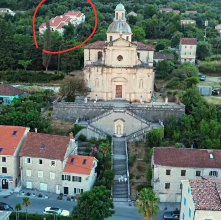 Rent, two bedroom apartment, 97m², Prčanj, Kotor