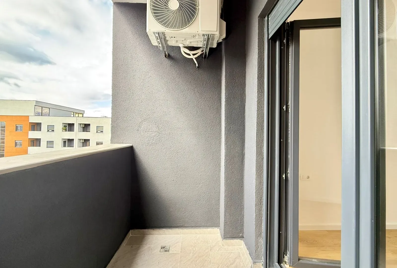 Sale, one bedroom apartment, 43m², Stari Aerodrom, Podgorica