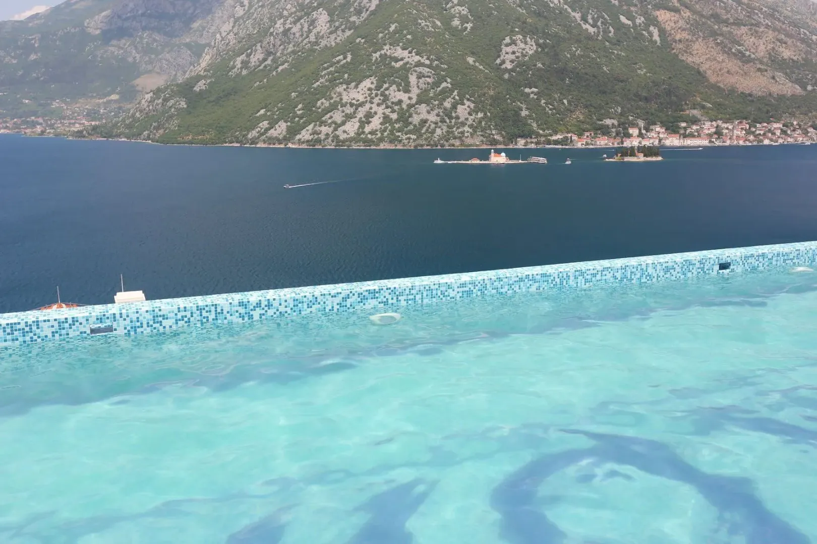 Prodaja, kuća, 235m², Kostanjica, Kotor