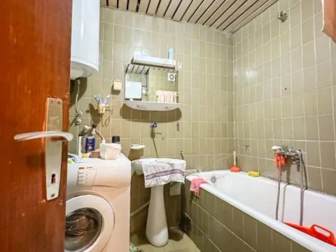 Prodaja, dvosoban stan, 76m², Blok 6, Podgorica - image 7