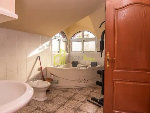 Rent, house, 200m², Donja Gorica, Podgorica - image 6