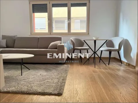 Rent, two bedroom apartment, 33m², Vračar Hram, Vračar Sve Podlokacije - image 2
