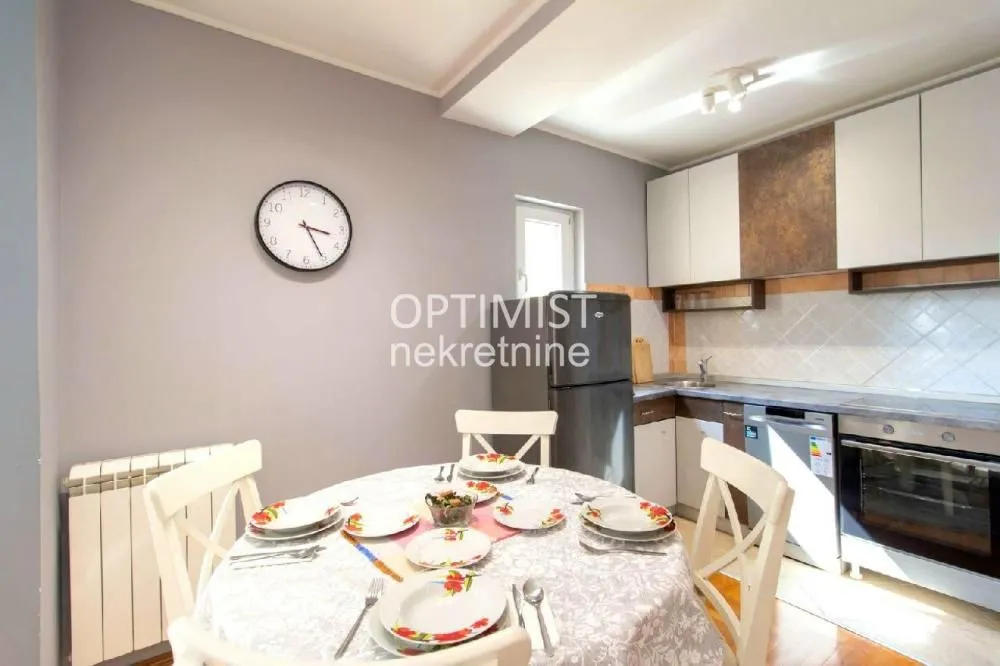 Rent, two bedroom apartment, 46m², Vračar Hram, Vračar Sve Podlokacije