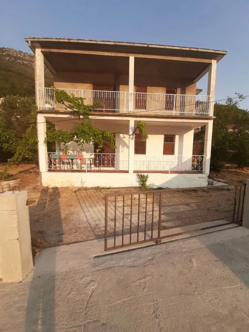 Sale, house, 156m², Lepetani, Tivat