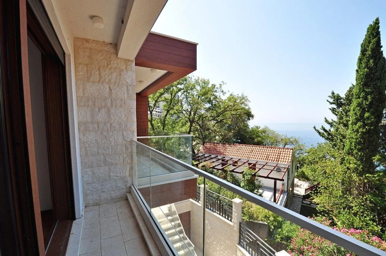 Sale, house, 258m², Reževići, Budva