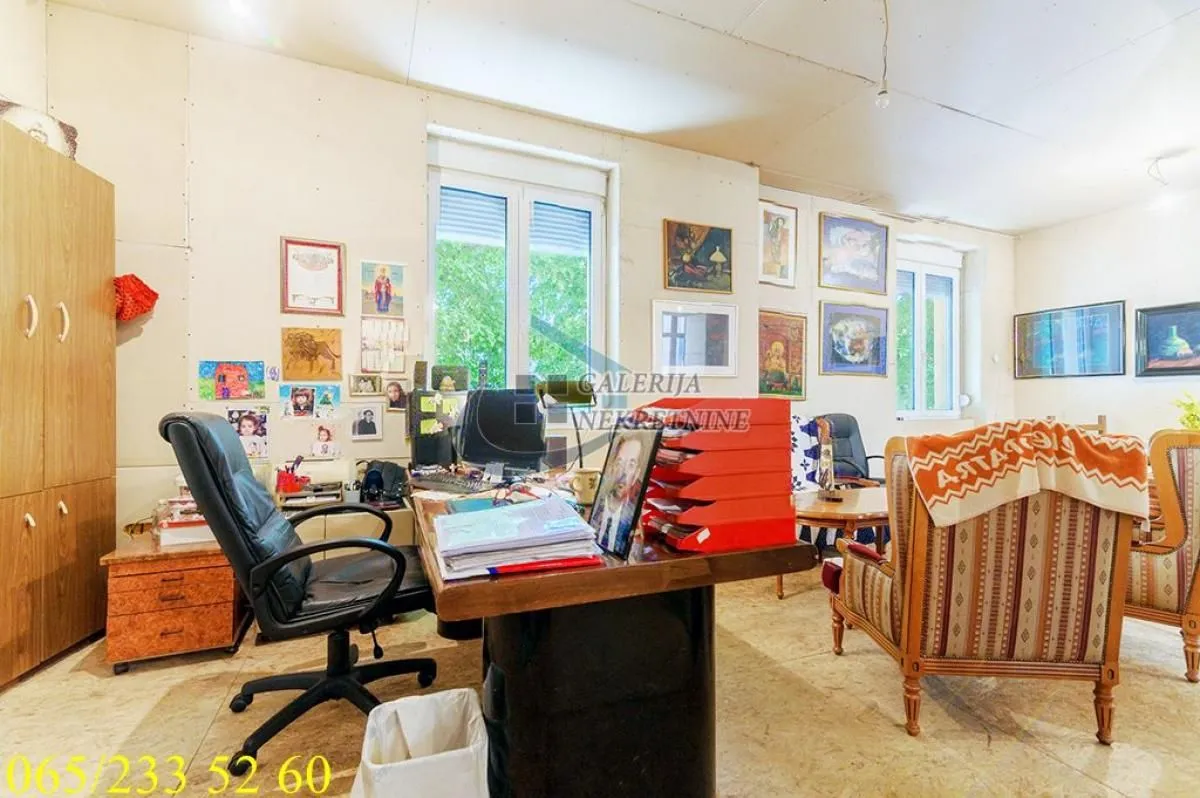 Sale, two bedroom apartment, 86m², Kalenić Pijaca, Vračar Sve Podlokacije