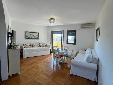 Prodaja, jednosoban stan, 41m², Petrovac, Budva - image 2