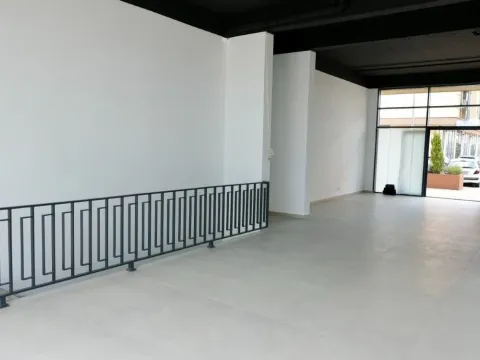 Rent, office space, 120m², City Kvart, Podgorica - image 1