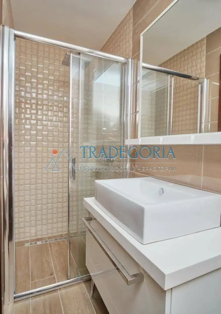Prodaja, trosoban stan, 350m², Rafailovići, Budva