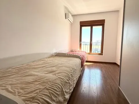 Izdavanje, dvosoban stan, 75m², Master Kvart, Podgorica - image 7