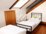 Izdavanje, četvorosoban stan, 145m², Centar, Novi Sad - image 4