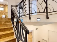 Izdavanje, kuća, 417m², Voždovac Sve Podlokacije, Beograd - image 9