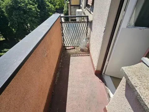 Rent, one bedroom apartment, 33m², Zemun Centar, Zemun Sve Podlokacije - image 17
